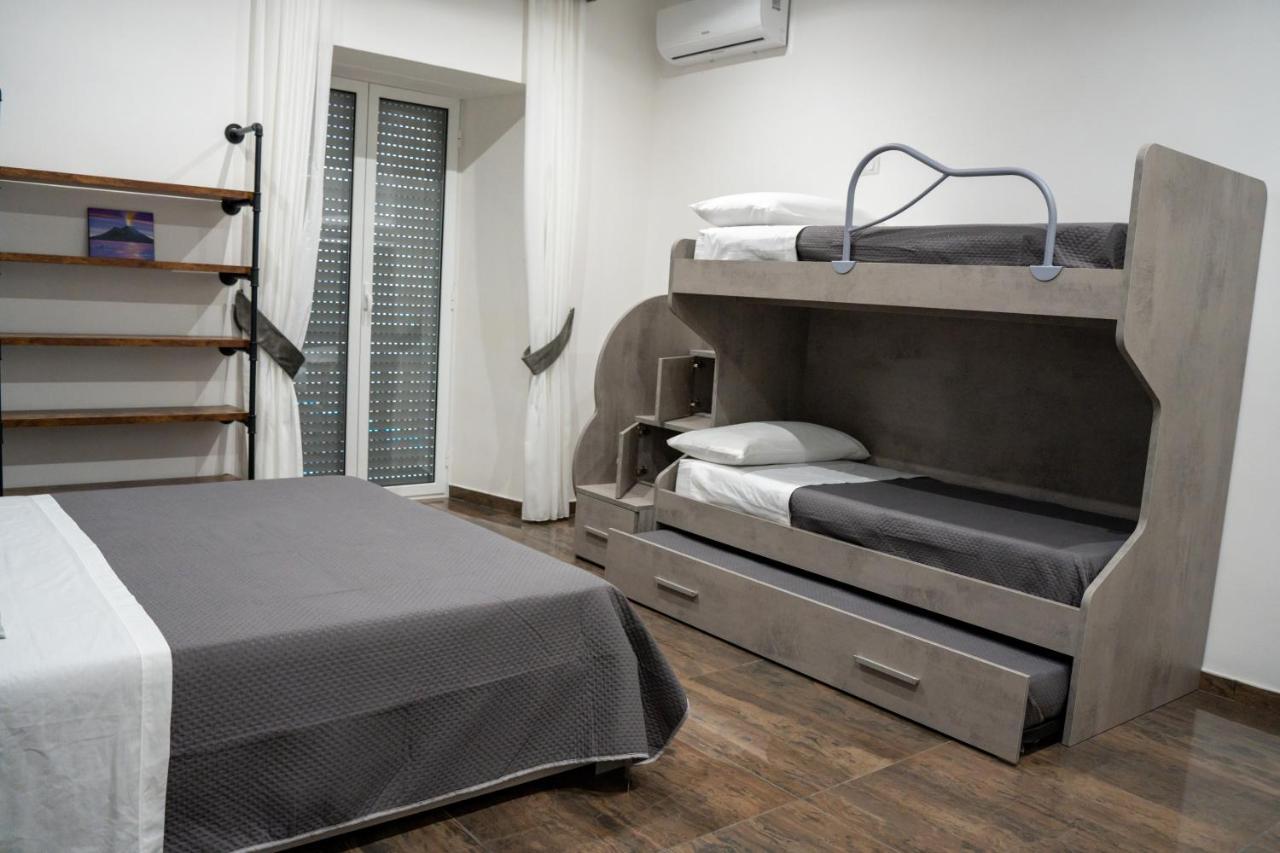 B&B Santa Lucy L.A.M. Наполи Екстериор снимка